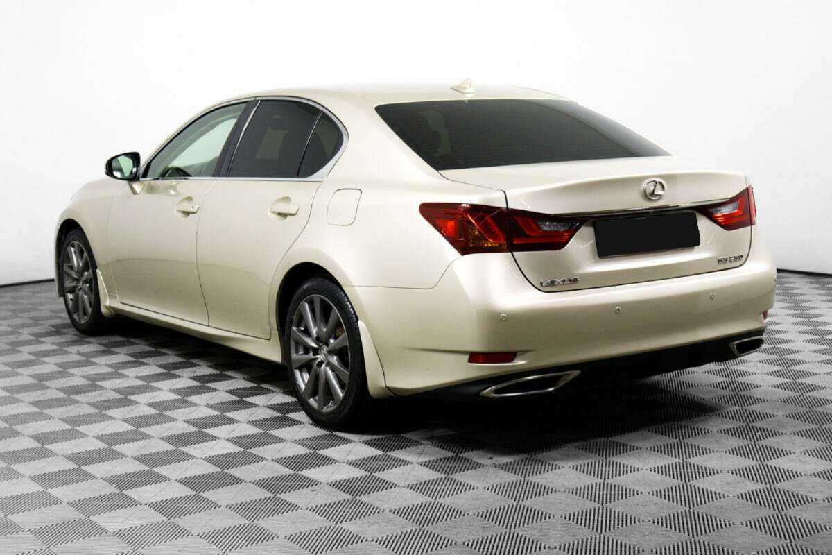 Lexus GS с пробегом — 2012 год. Фото: #6