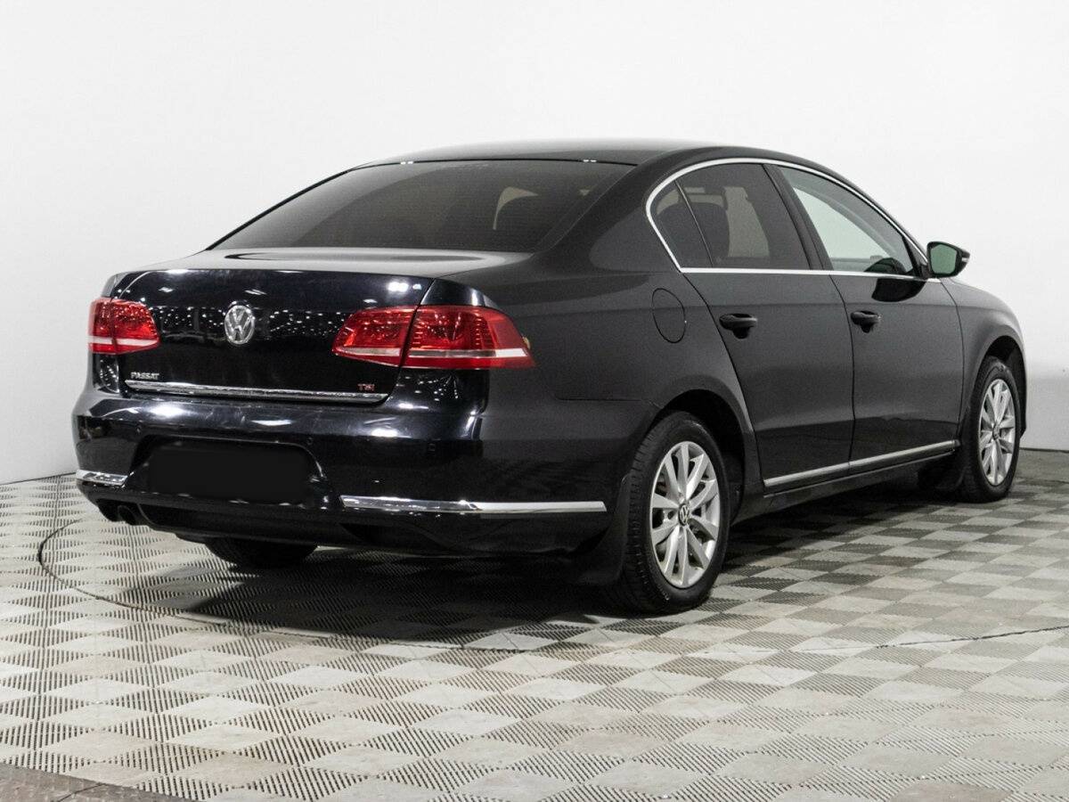 Volkswagen Passat с пробегом — 2011 год. Фото: #5