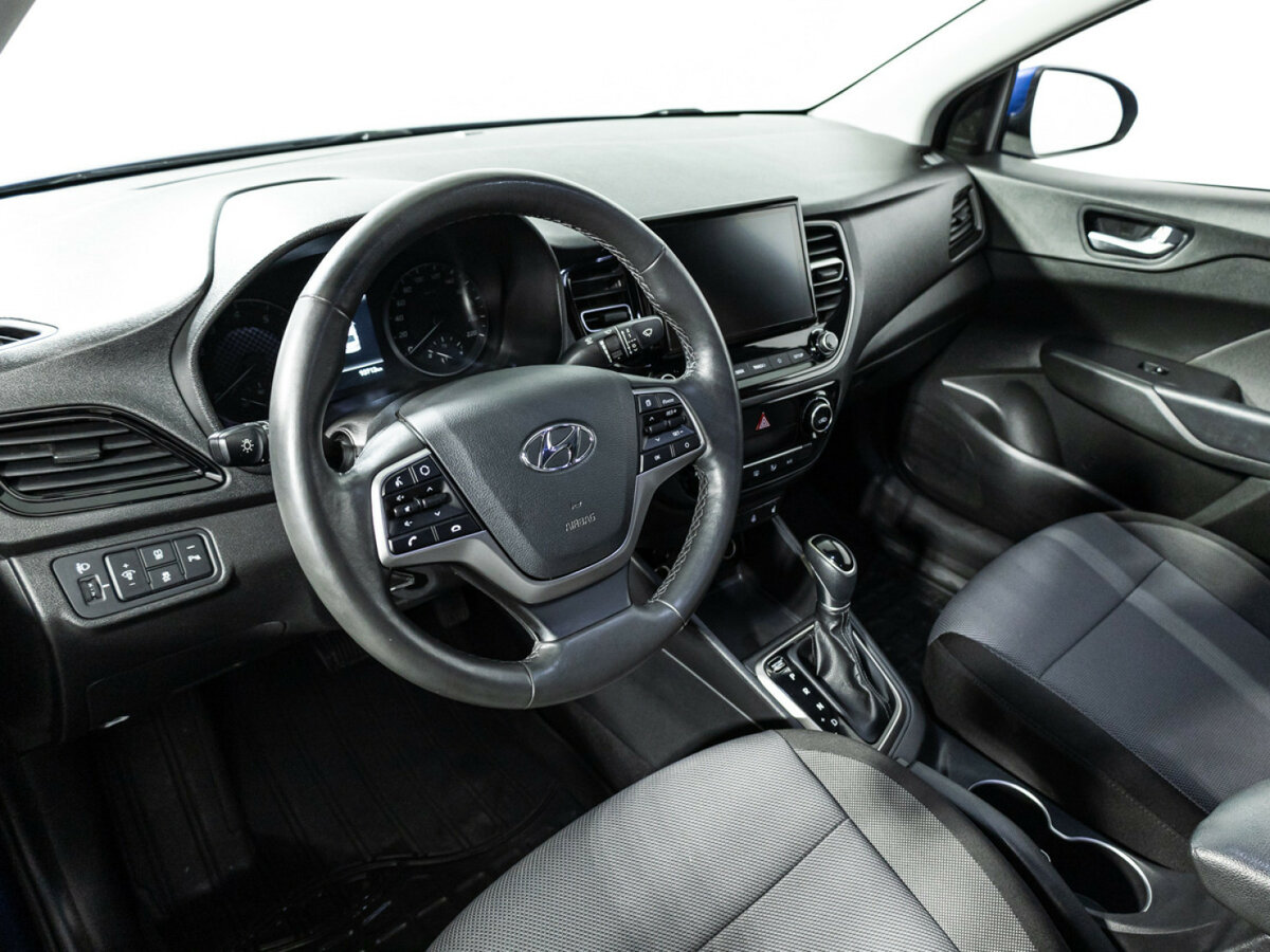 Hyundai Solaris с пробегом — 2021 год. Фото: #10