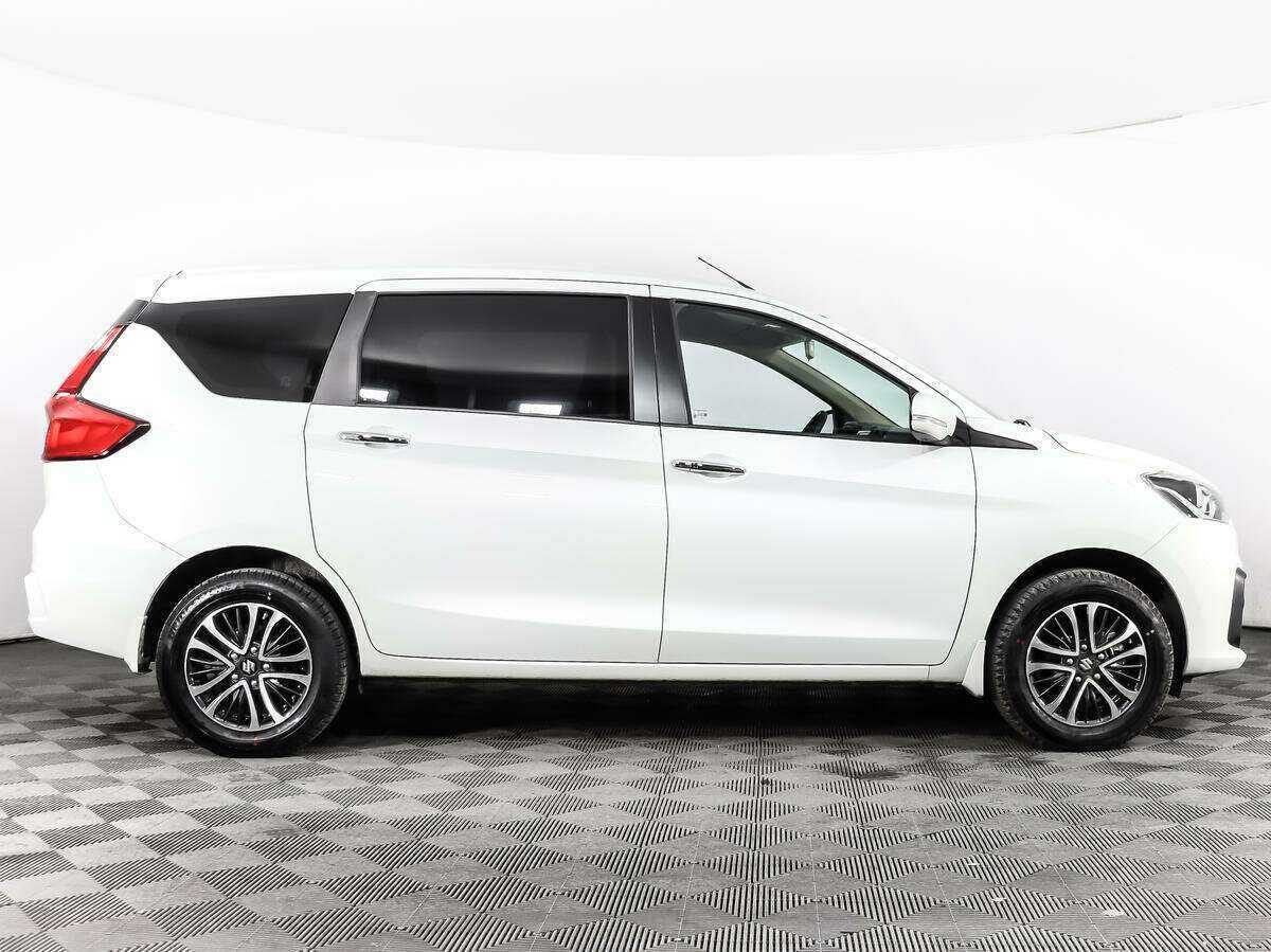Suzuki Ertiga с пробегом — 2022 год. Фото: #3