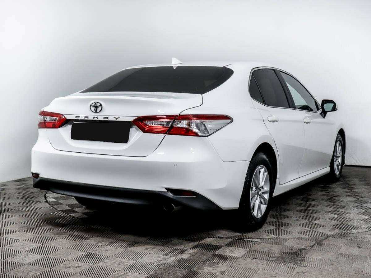 Toyota Camry с пробегом — 2020 год. Фото: #3
