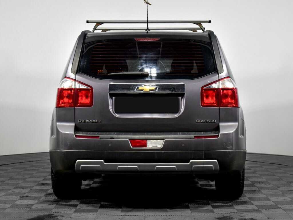 Chevrolet Orlando с пробегом — 2012 год. Фото: #4