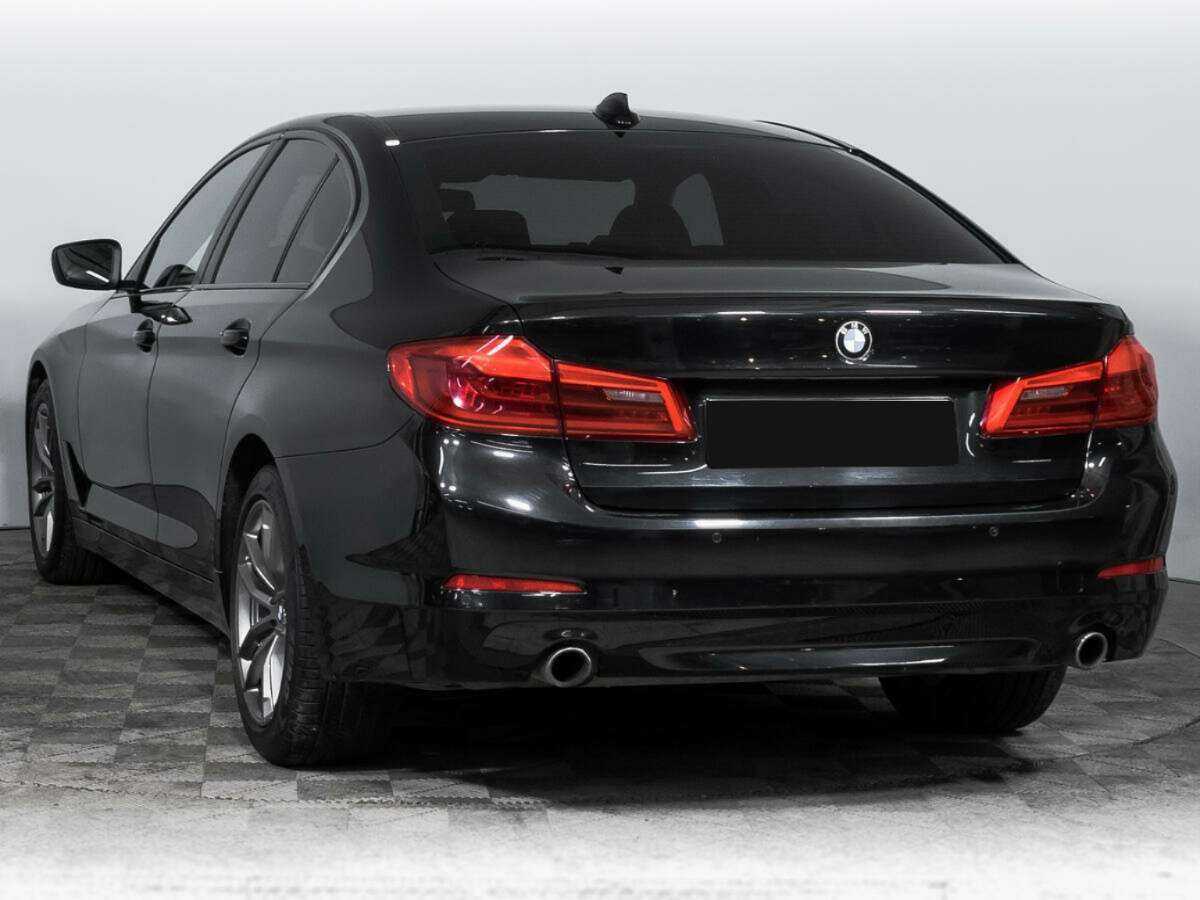 BMW 5 серии с пробегом — 2017 год. Фото: #6