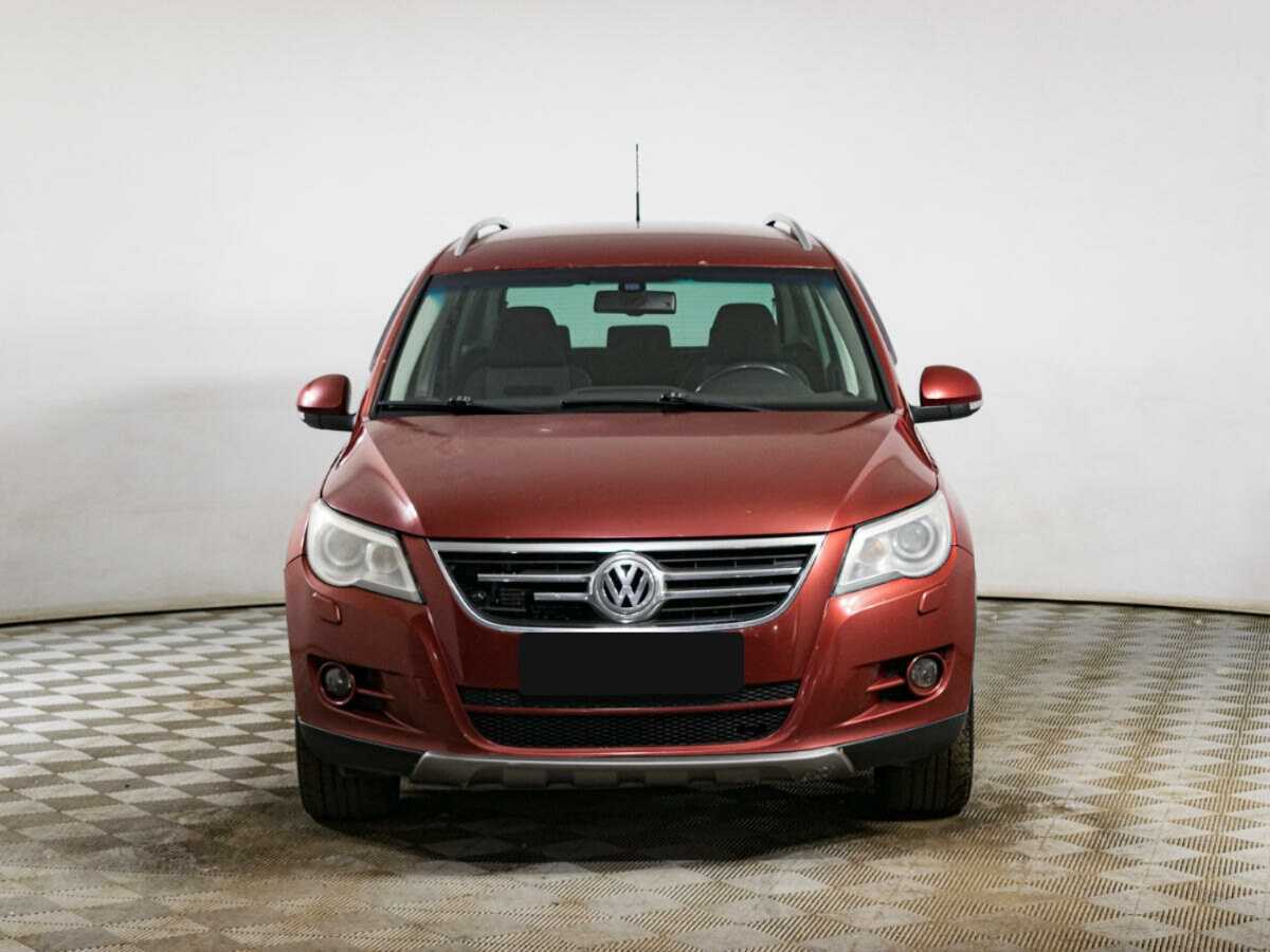 Volkswagen Tiguan с пробегом — 2009 год. Фото: #1