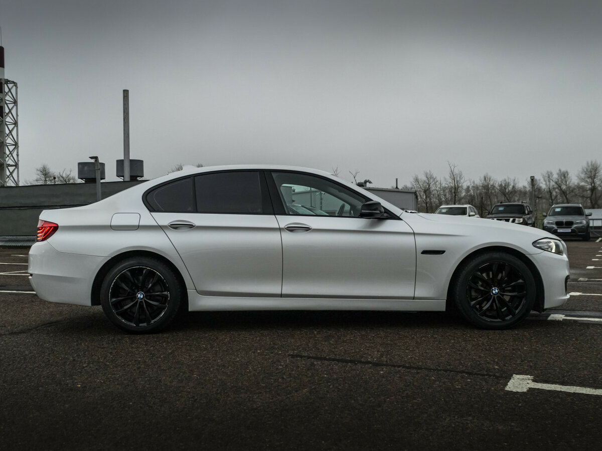 BMW 5 серии с пробегом — 2015 год. Фото: #4