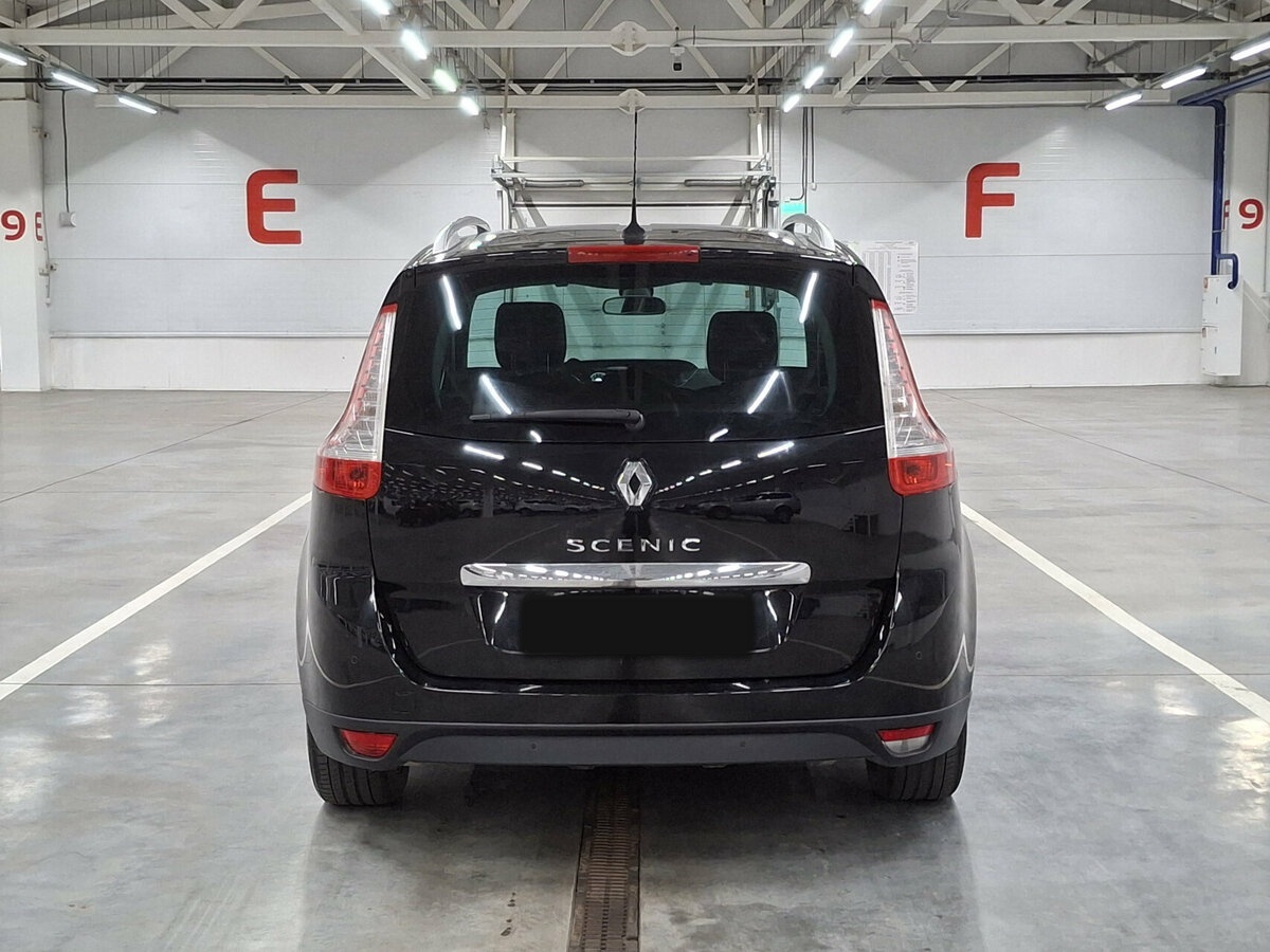 Renault Scenic с пробегом — 2013 год. Фото: #5