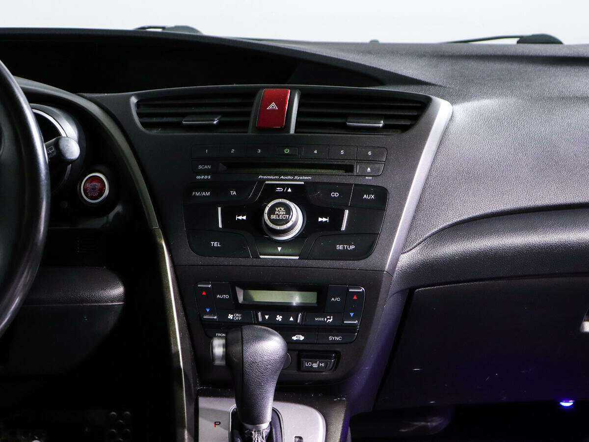 Honda Civic с пробегом — 2012 год. Фото: #11