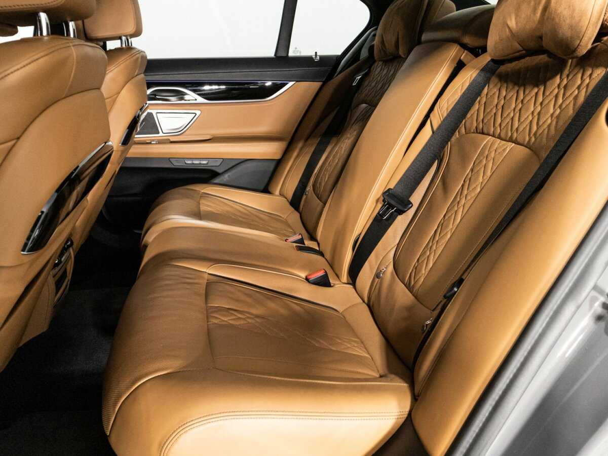BMW 7 серии с пробегом — 2022 год. Фото: #7