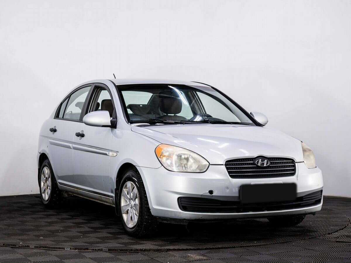 Hyundai Verna с пробегом — 2006 год. Фото: #2