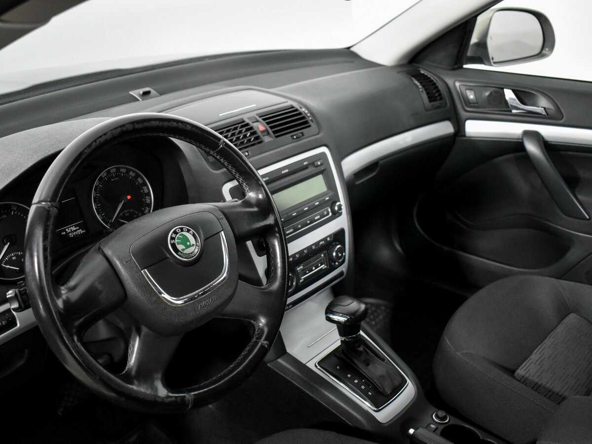 Skoda Octavia с пробегом — 2011 год. Фото: #8