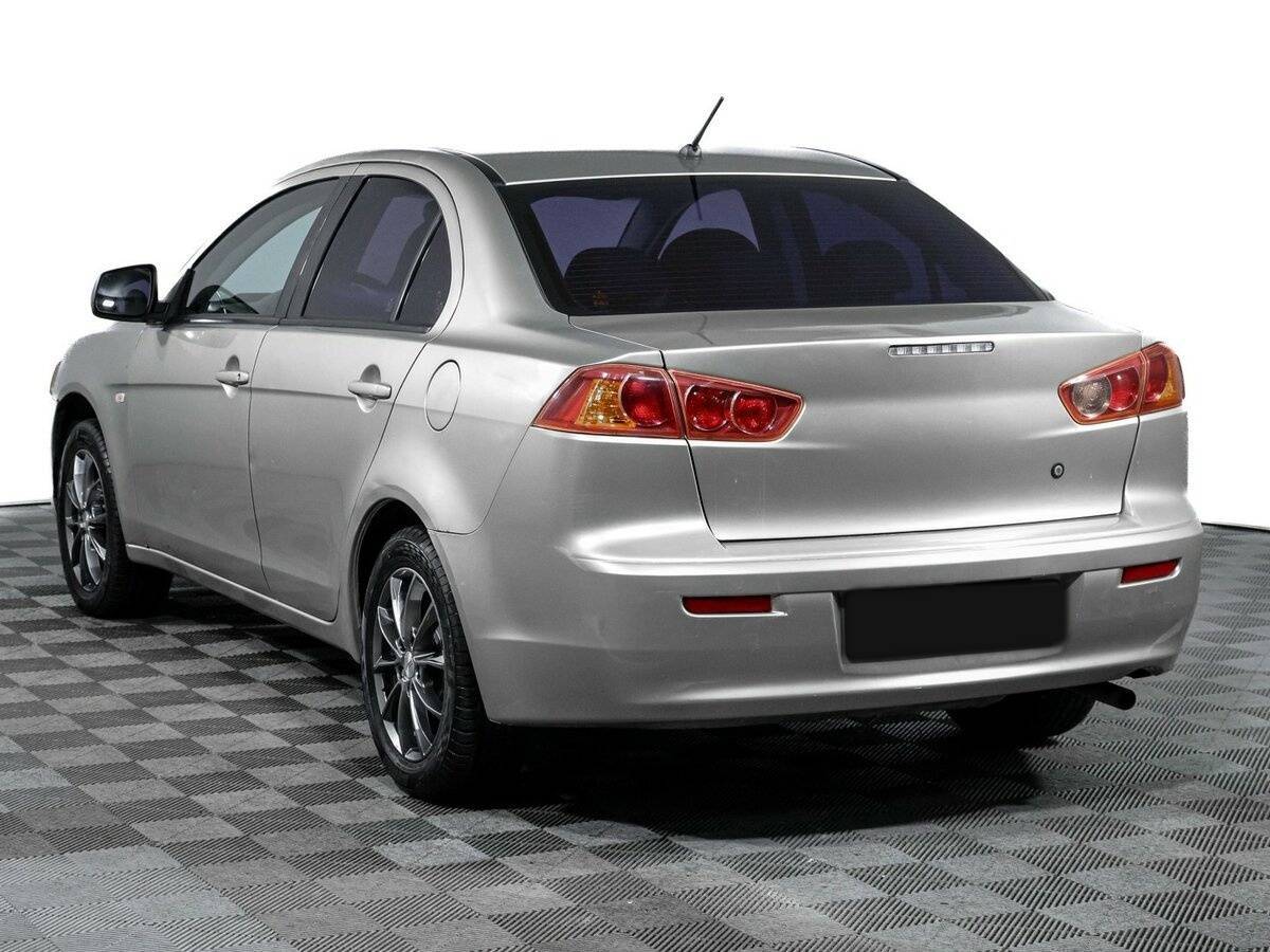 Mitsubishi Lancer с пробегом — 2007 год. Фото: #6