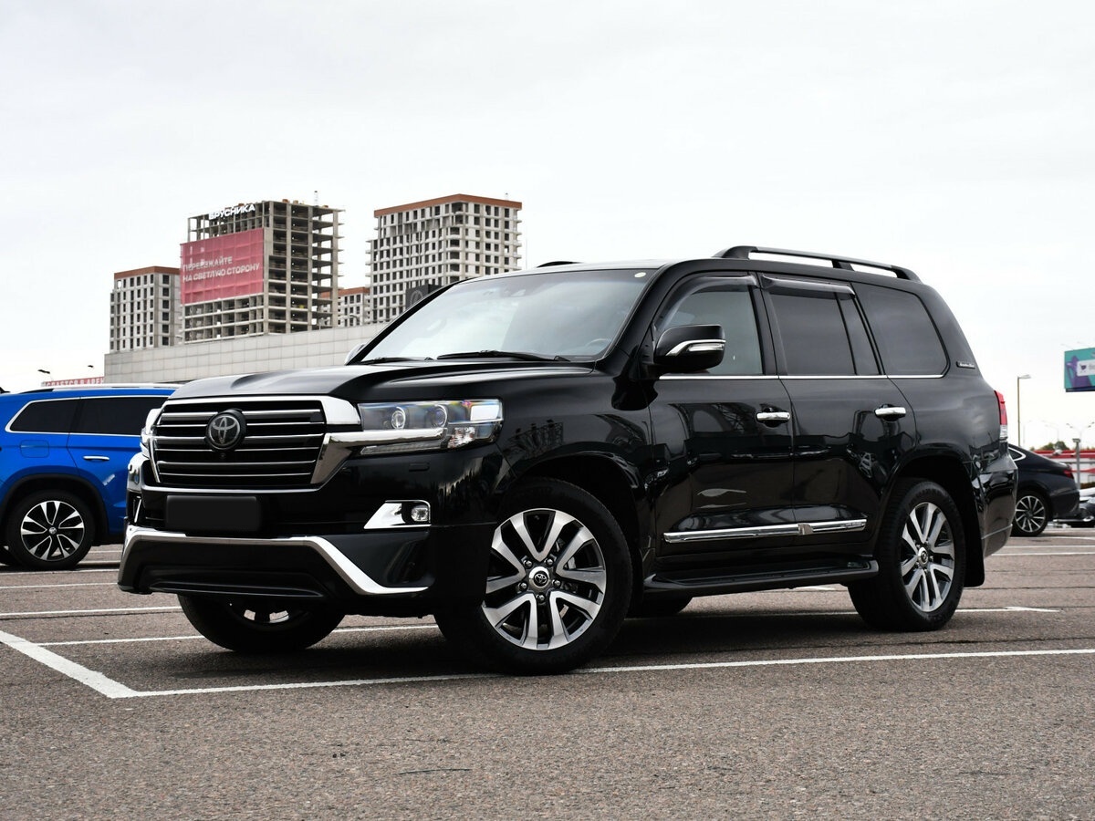 Toyota Land Cruiser с пробегом — 2017 год. Посмотреть фото