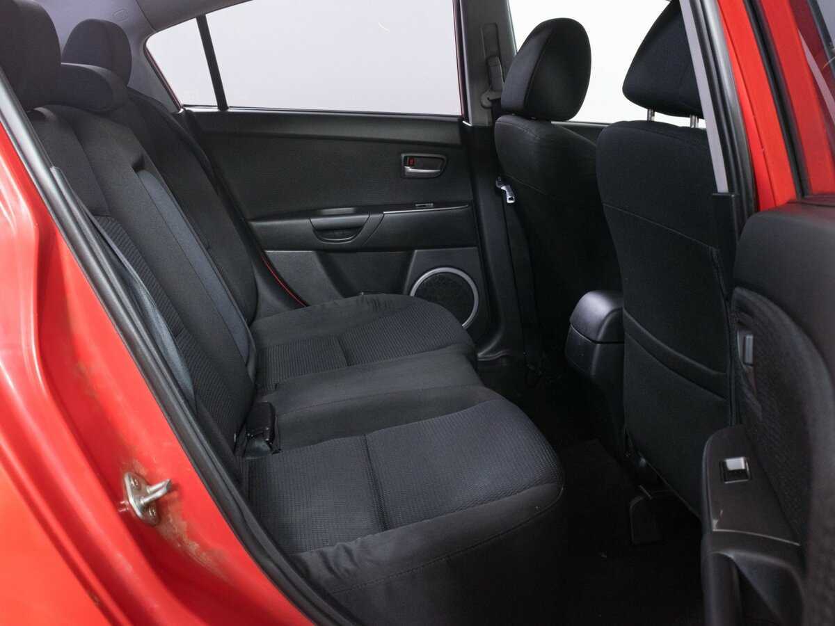 Mazda 3 с пробегом — 2007 год. Фото: #9