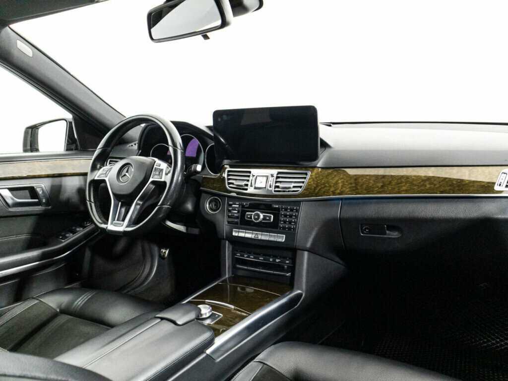 Mercedes-Benz E-Класс с пробегом — 2015 год. Фото: #8