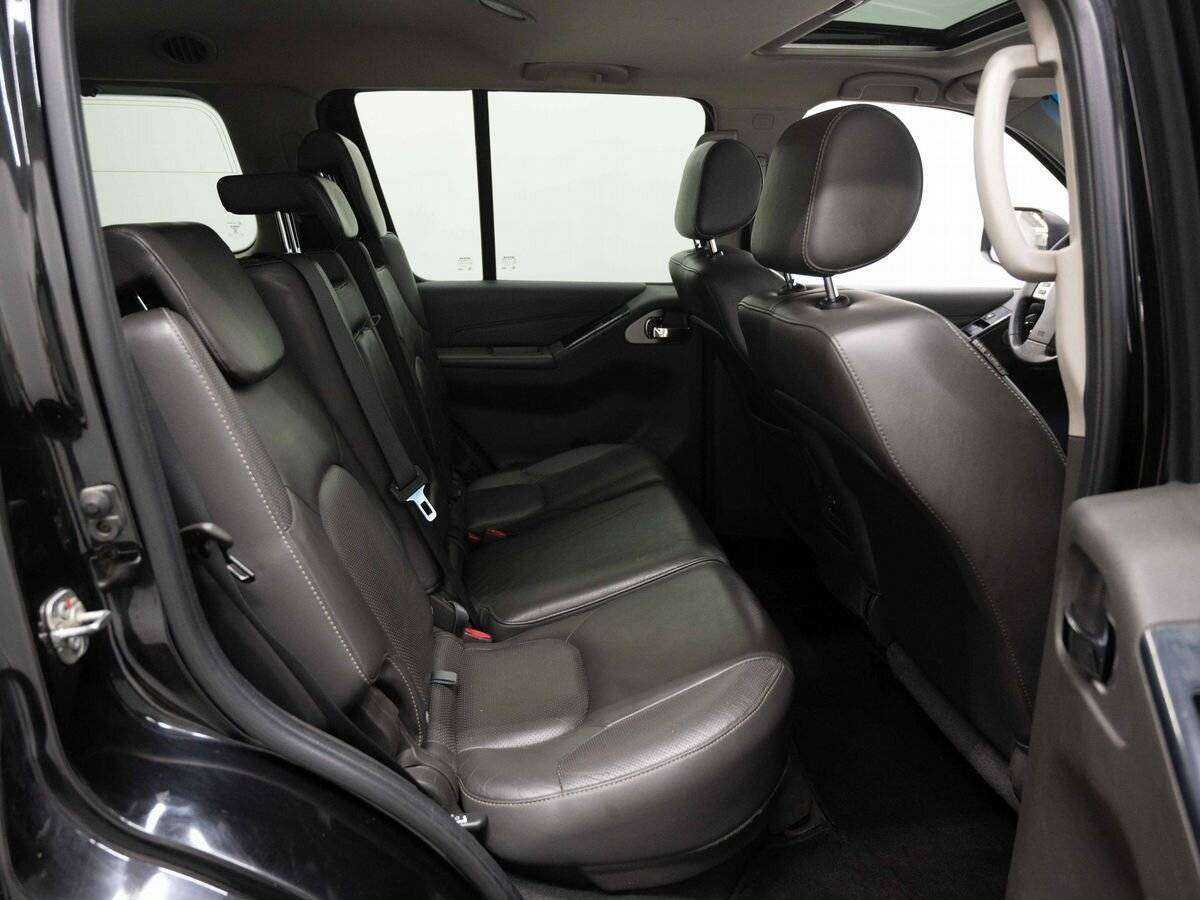 Nissan Pathfinder с пробегом — 2011 год. Фото: #12
