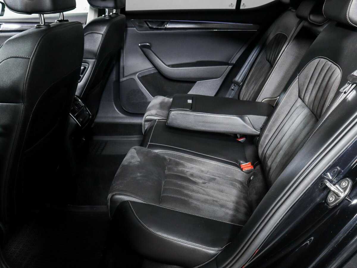 Skoda Superb с пробегом — 2021 год. Фото: #6