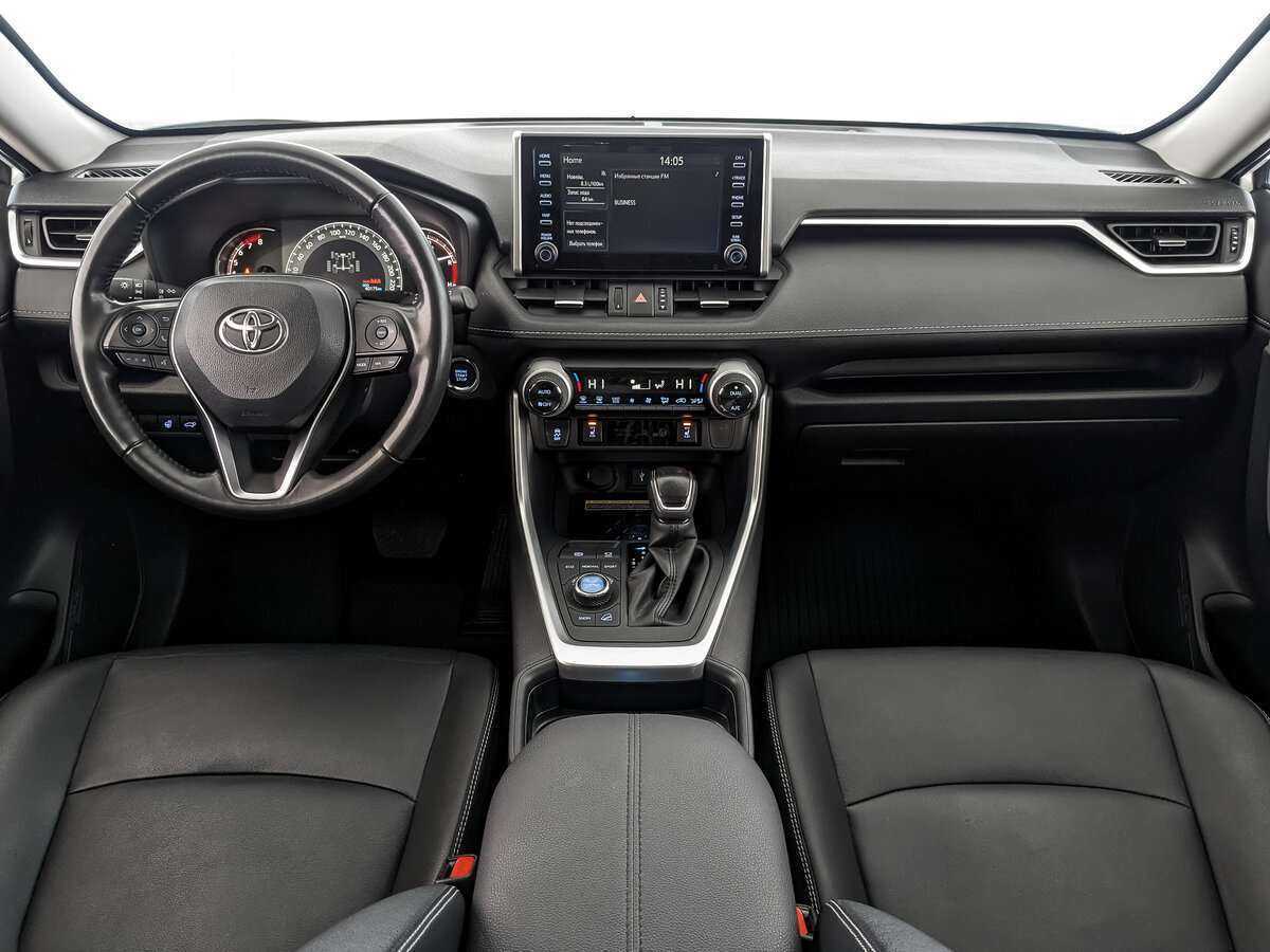 Toyota RAV4 с пробегом — 2022 год. Фото: #11