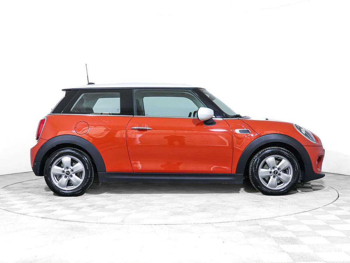 Mini Hatch с пробегом — 2021 год. Фото: #3