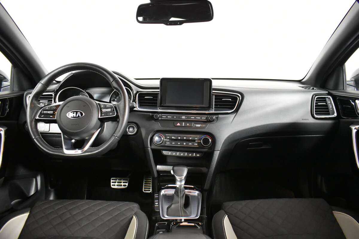 Kia Proceed с пробегом — 2019 год. Фото: #11