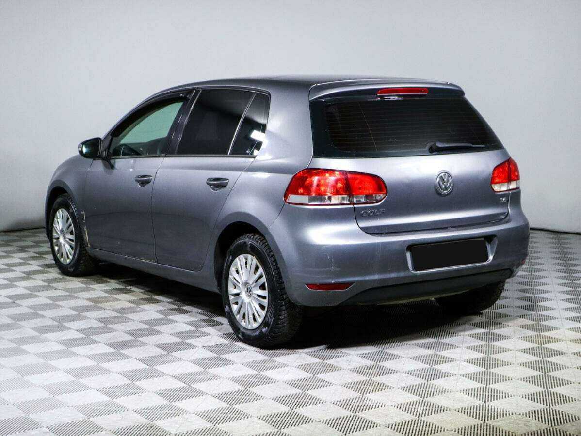 Volkswagen Golf с пробегом — 2010 год. Фото: #5