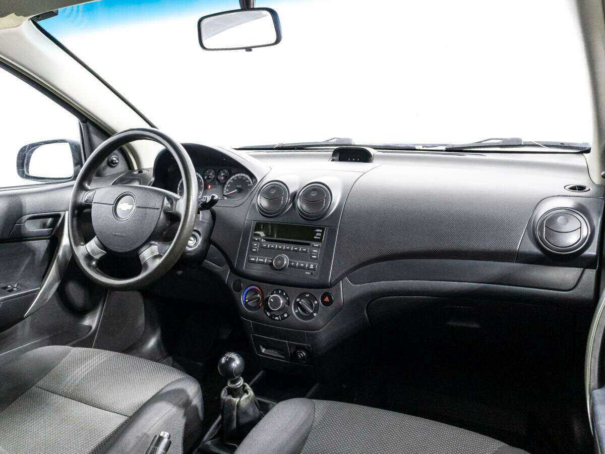 Chevrolet Aveo с пробегом — 2008 год. Фото: #8