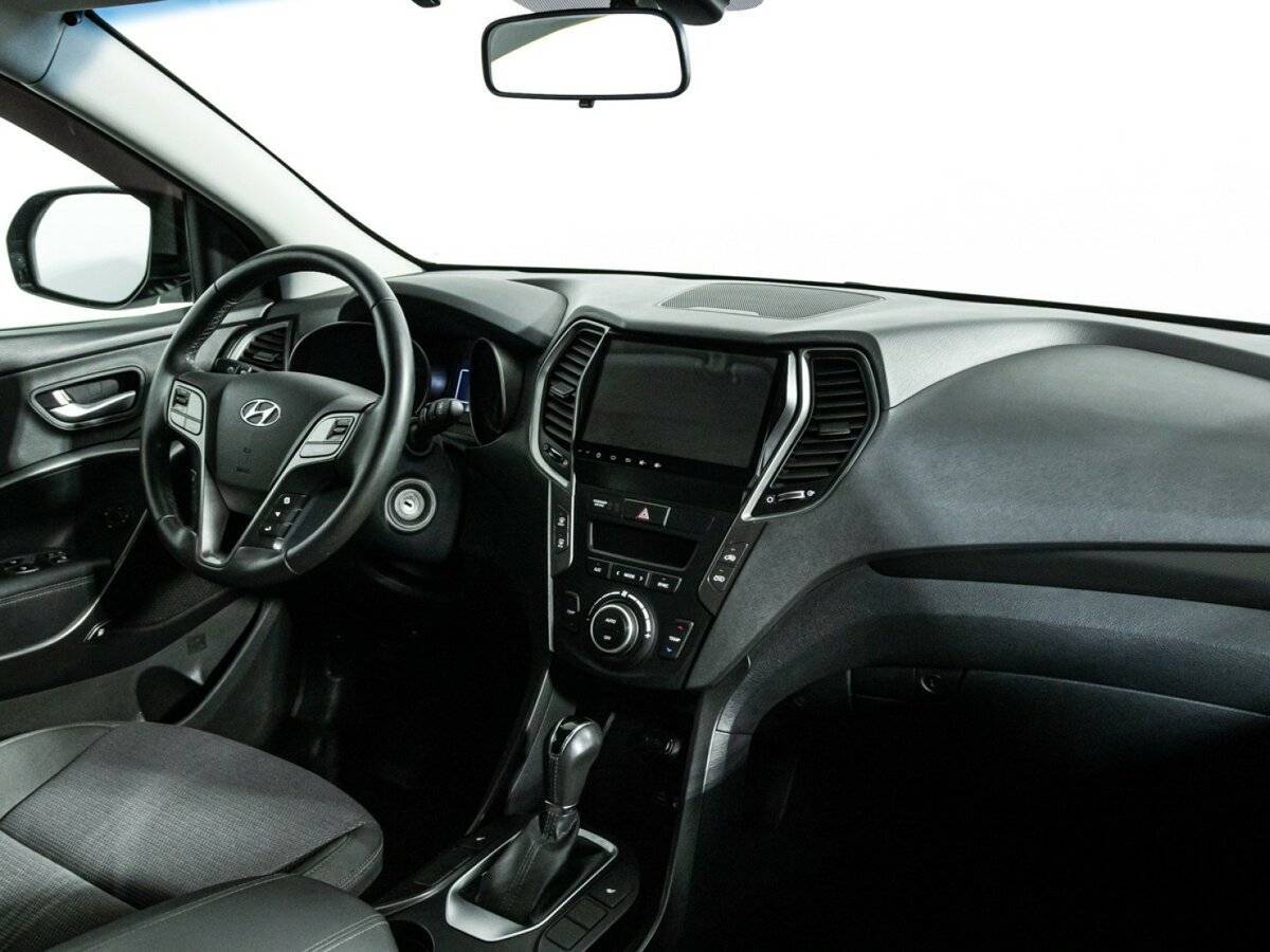 Hyundai Santa Fe с пробегом — 2018 год. Фото: #8