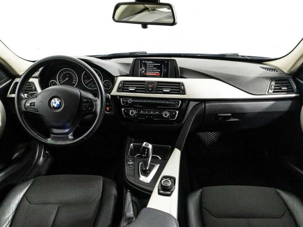 BMW 3 серии с пробегом — 2016 год. Фото: #12