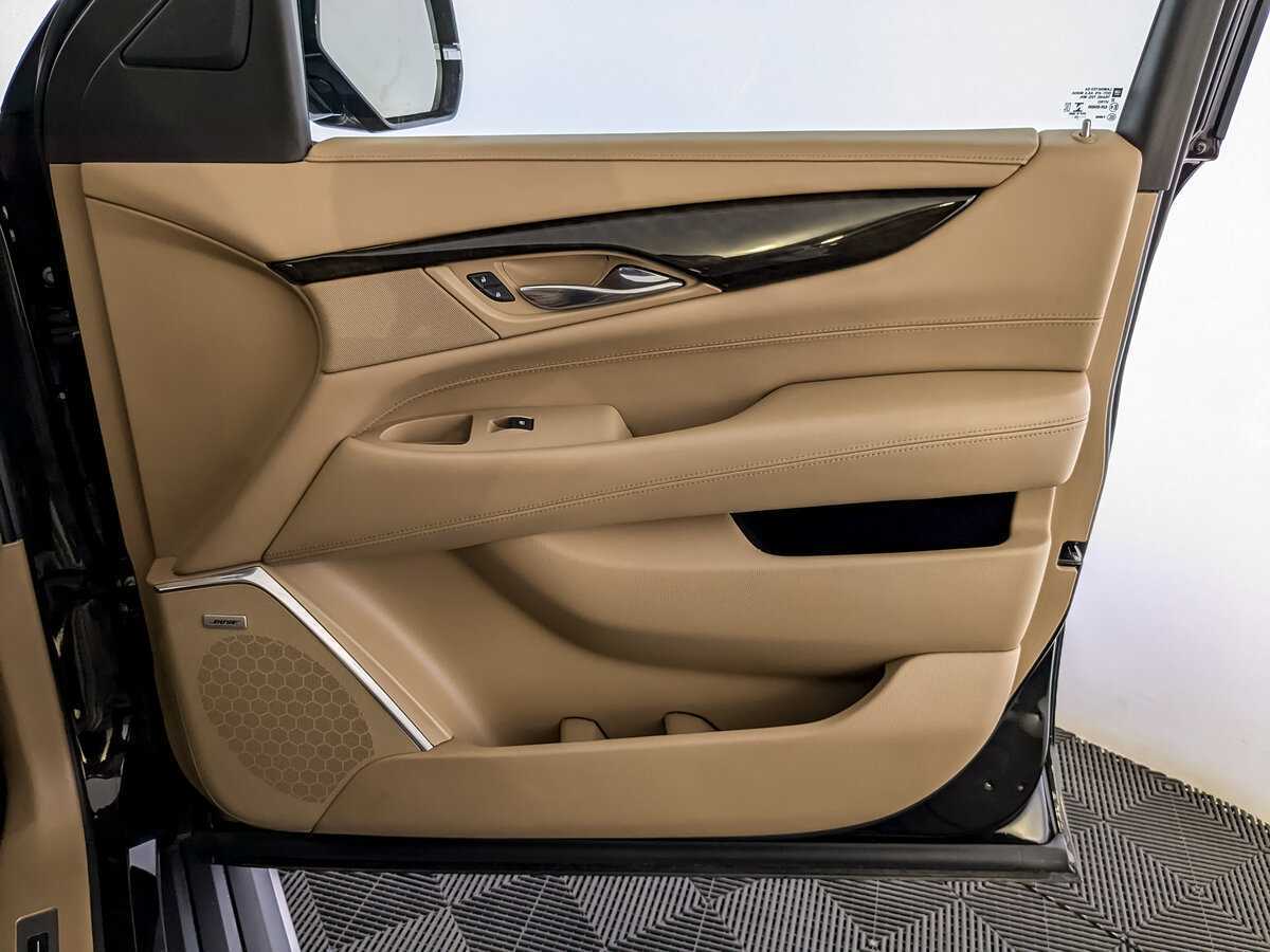 Cadillac Escalade с пробегом — 2020 год. Фото: #21