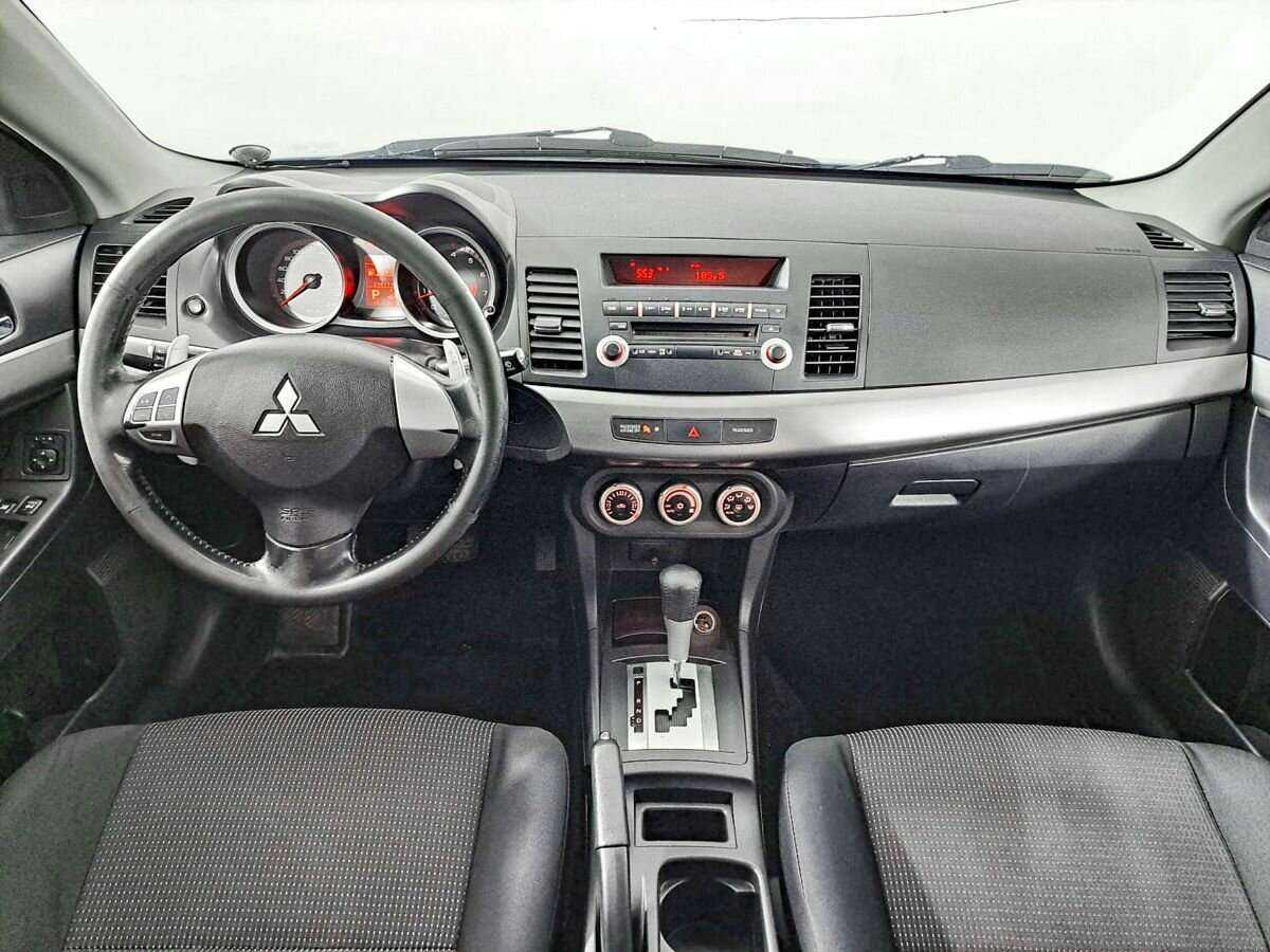 Mitsubishi Lancer с пробегом — 2008 год. Фото: #11