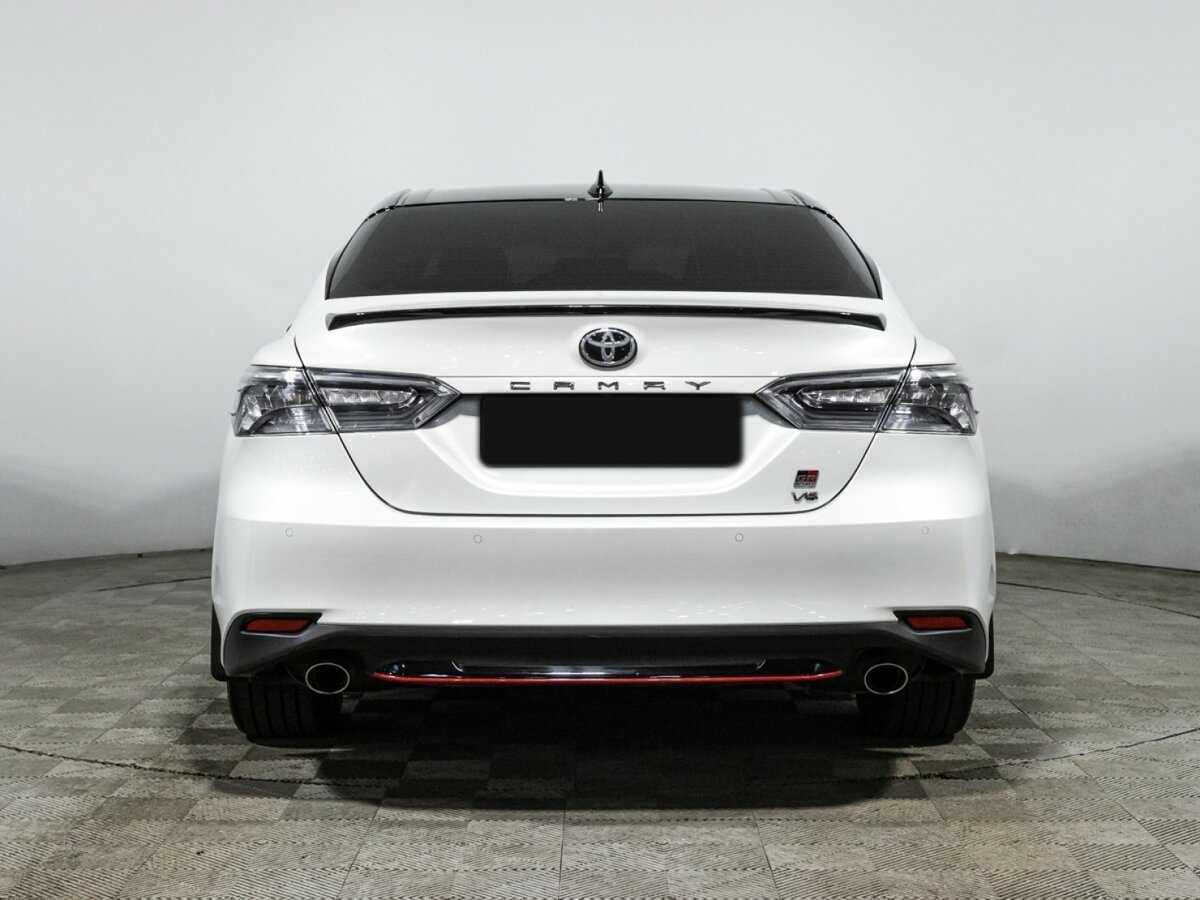 Toyota Camry с пробегом — 2021 год. Фото: #5