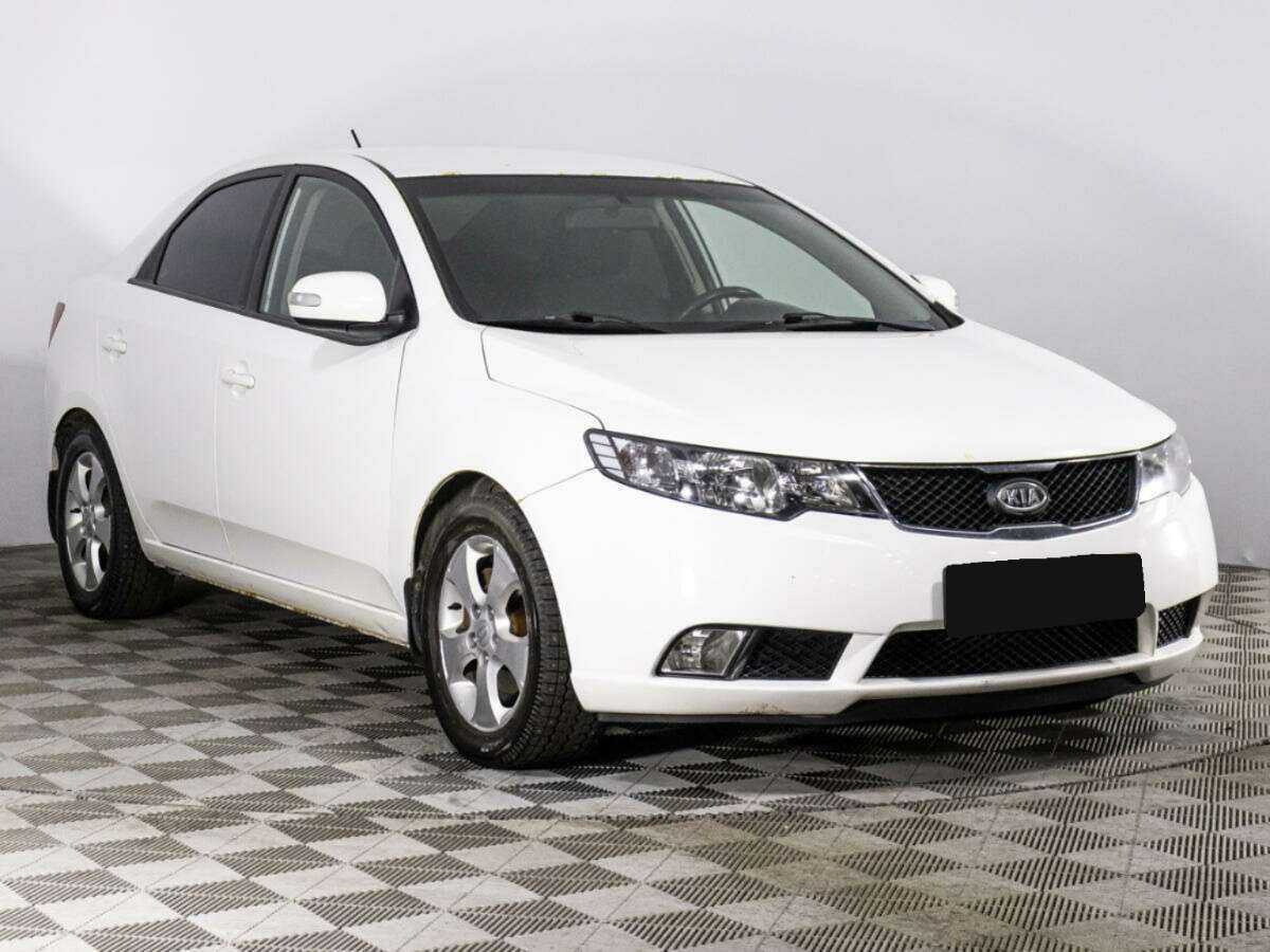 Kia Cerato с пробегом — 2010 год. Фото: #2