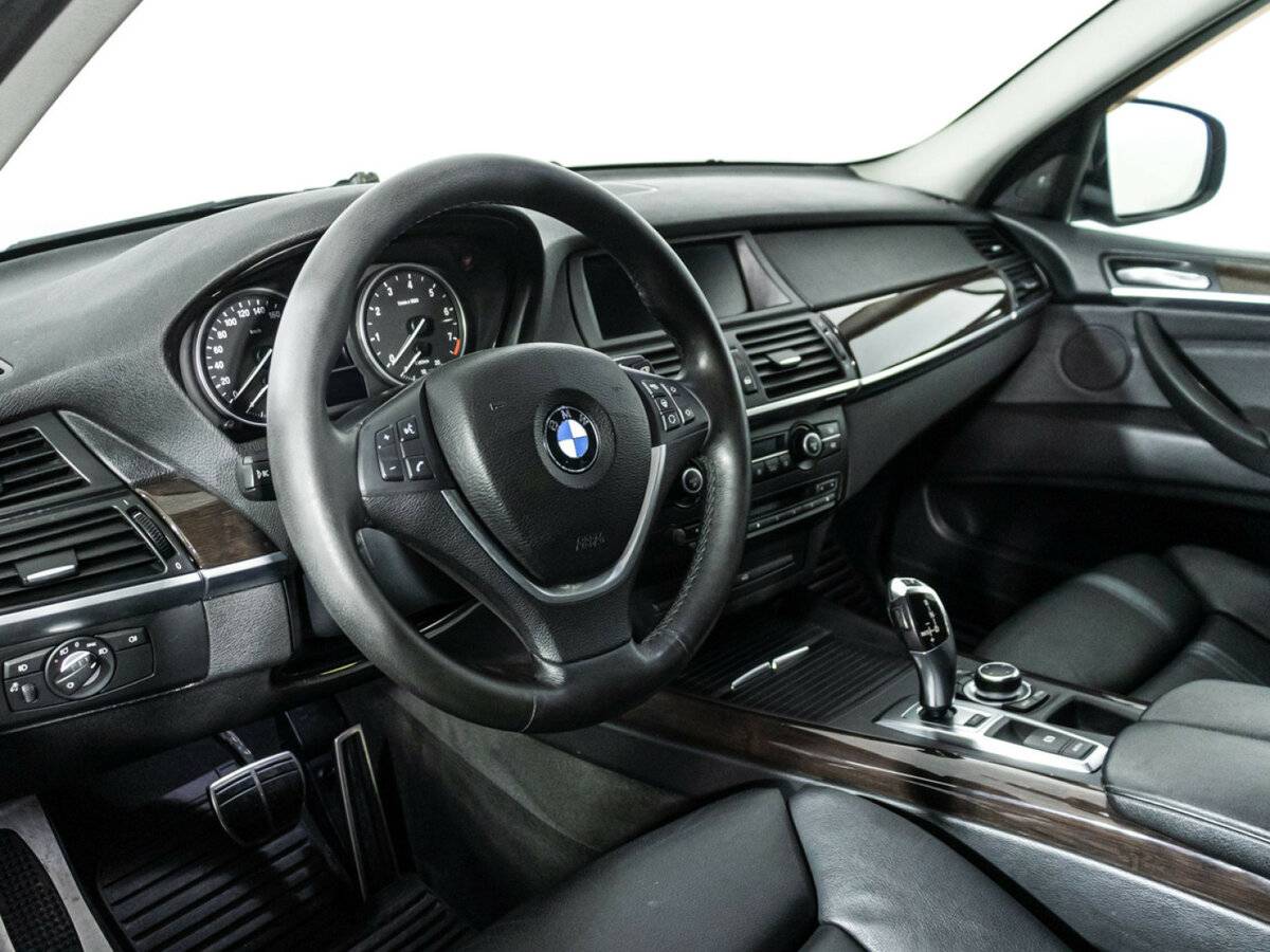 BMW X5 с пробегом — 2010 год. Фото: #9