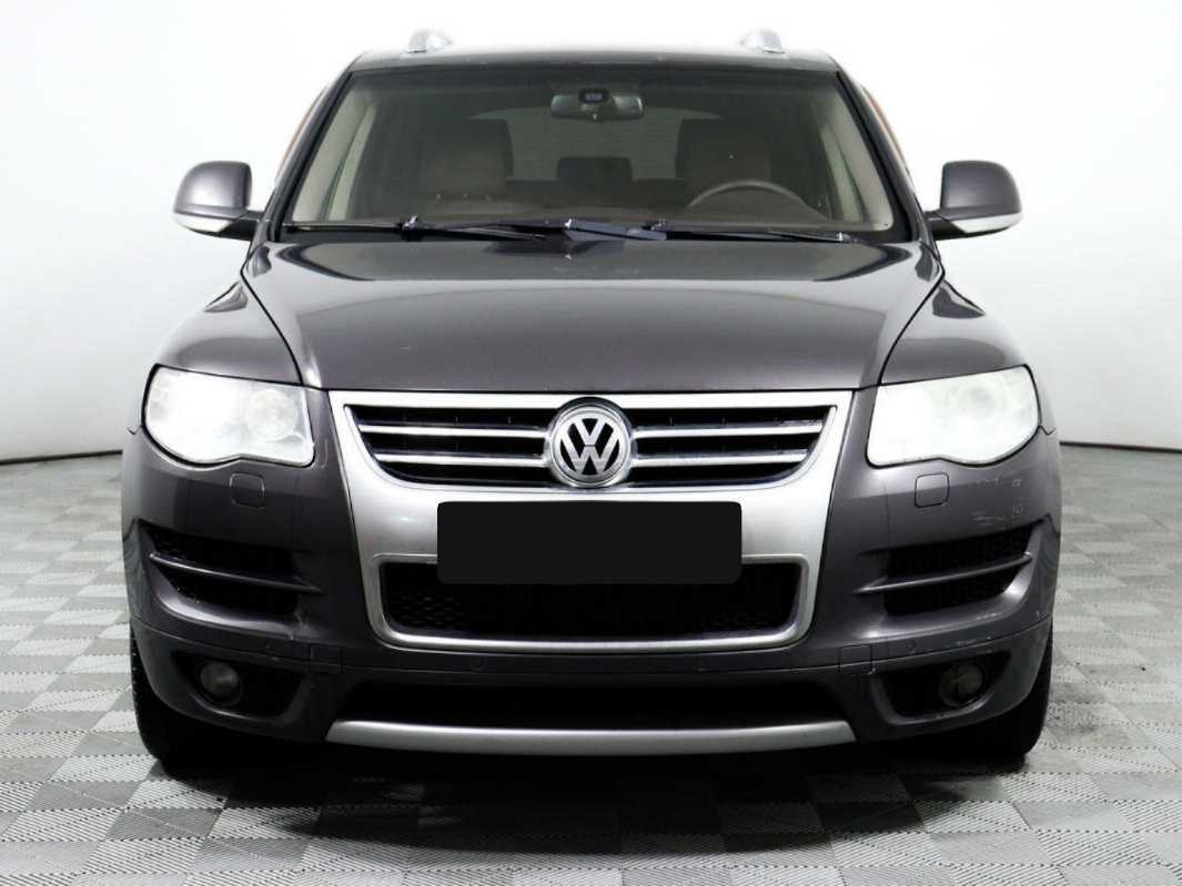 Volkswagen Touareg с пробегом — 2008 год. Фото: #1