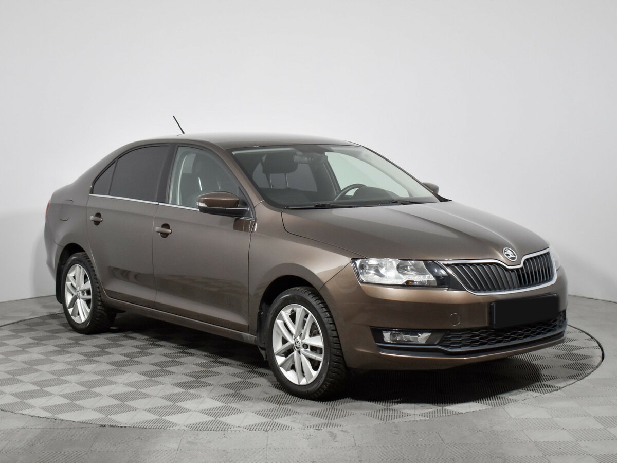 Skoda Rapid с пробегом — 2018 год. Фото: #2