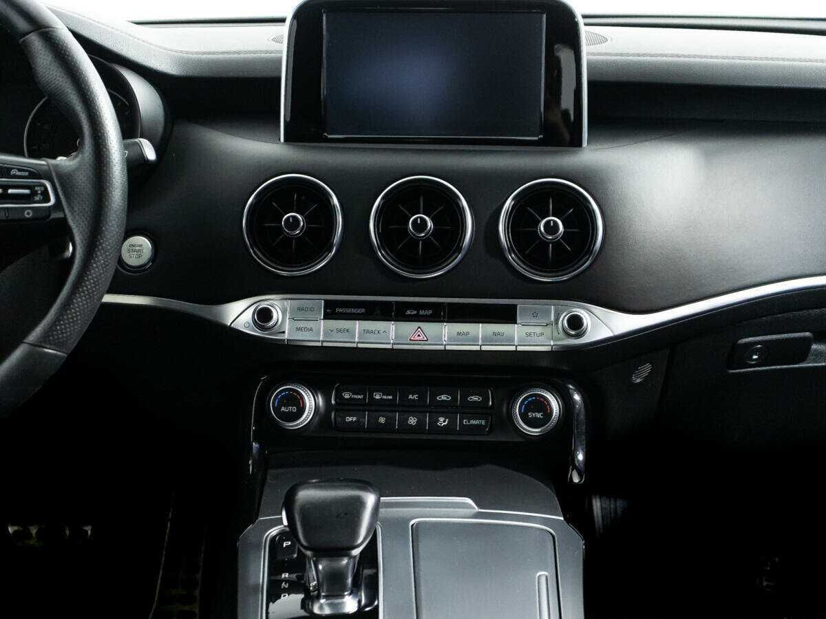 Kia Stinger с пробегом — 2018 год. Фото: #12