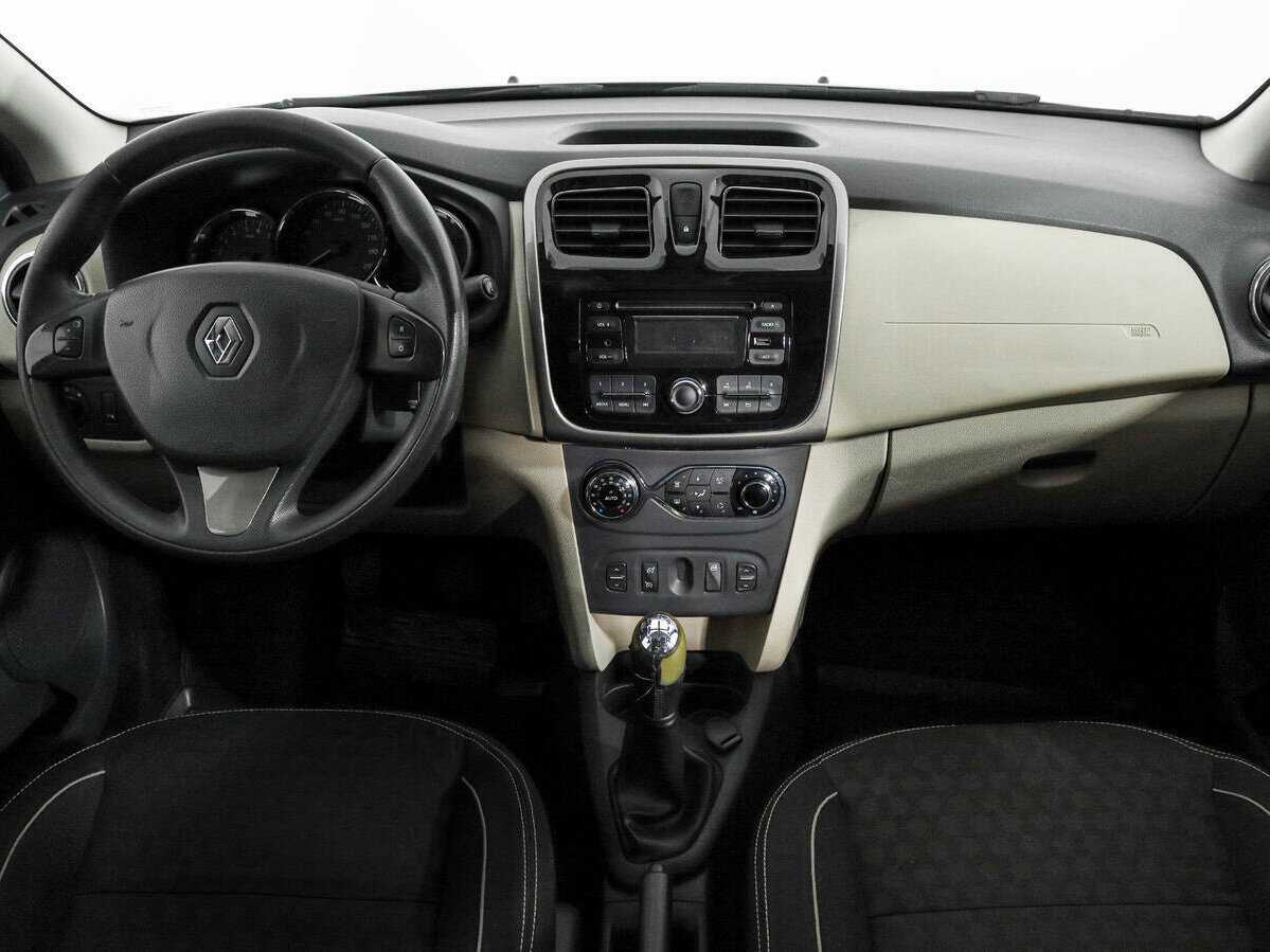 Renault Logan с пробегом — 2016 год. Фото: #11