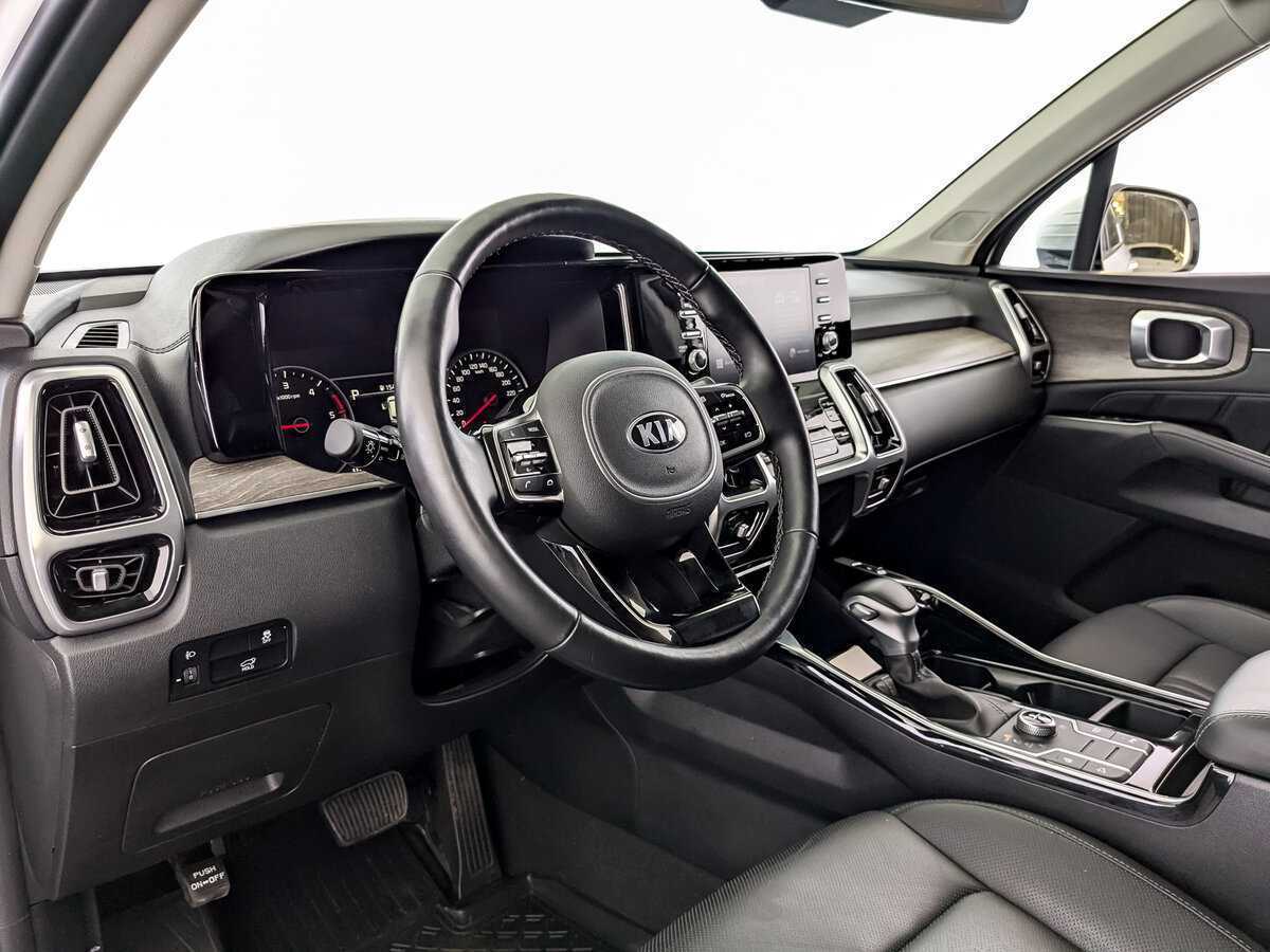 Kia Sorento с пробегом — 2021 год. Фото: #13