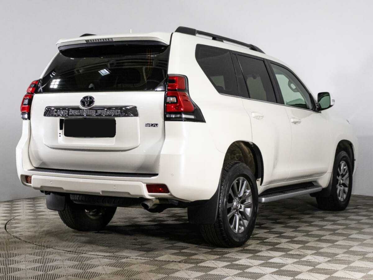Toyota Land Cruiser Prado с пробегом — 2018 год. Фото: #3