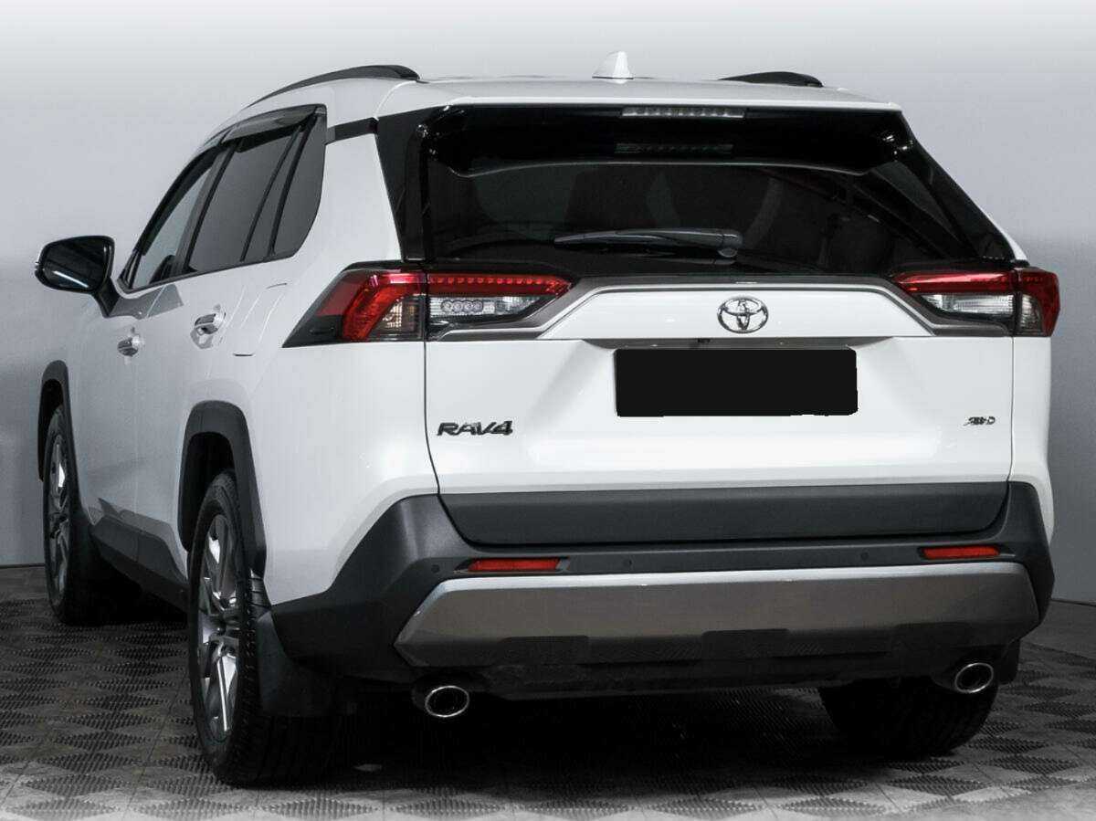 Toyota RAV4 с пробегом — 2021 год. Фото: #6