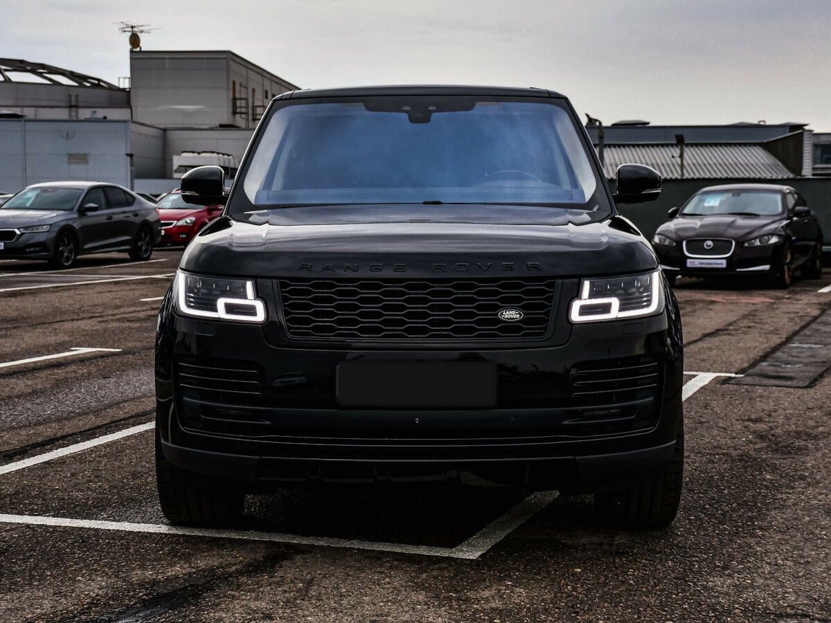 Land Rover Range Rover с пробегом — 2019 год. Фото: #2