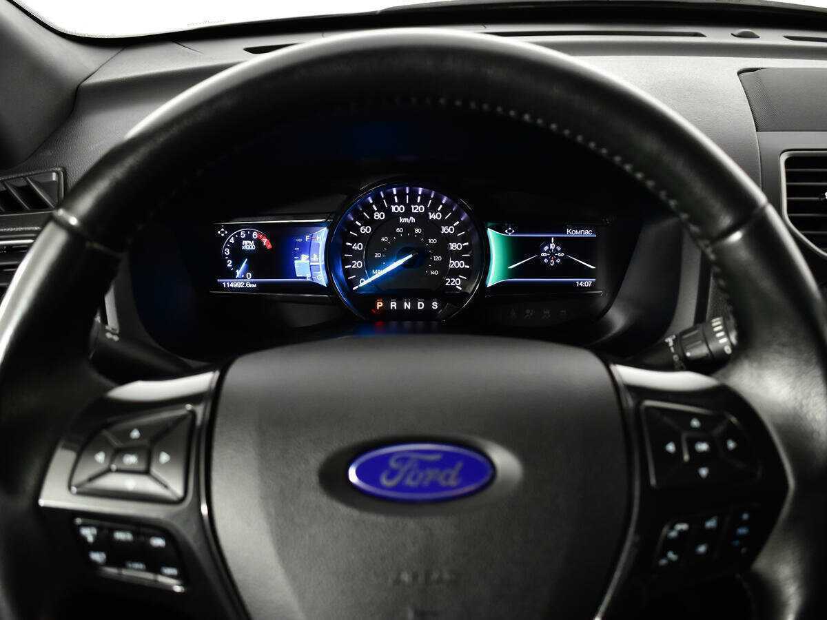 Ford Explorer с пробегом — 2019 год. Фото: #11