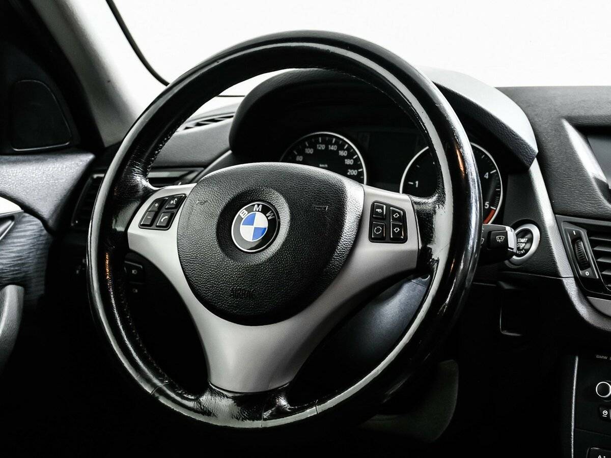 BMW X1 с пробегом — 2013 год. Фото: #11