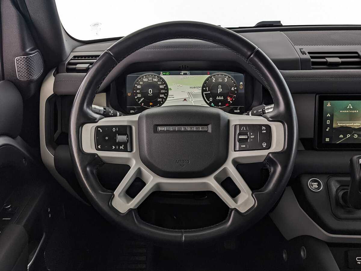 Land Rover Defender с пробегом — 2021 год. Фото: #17