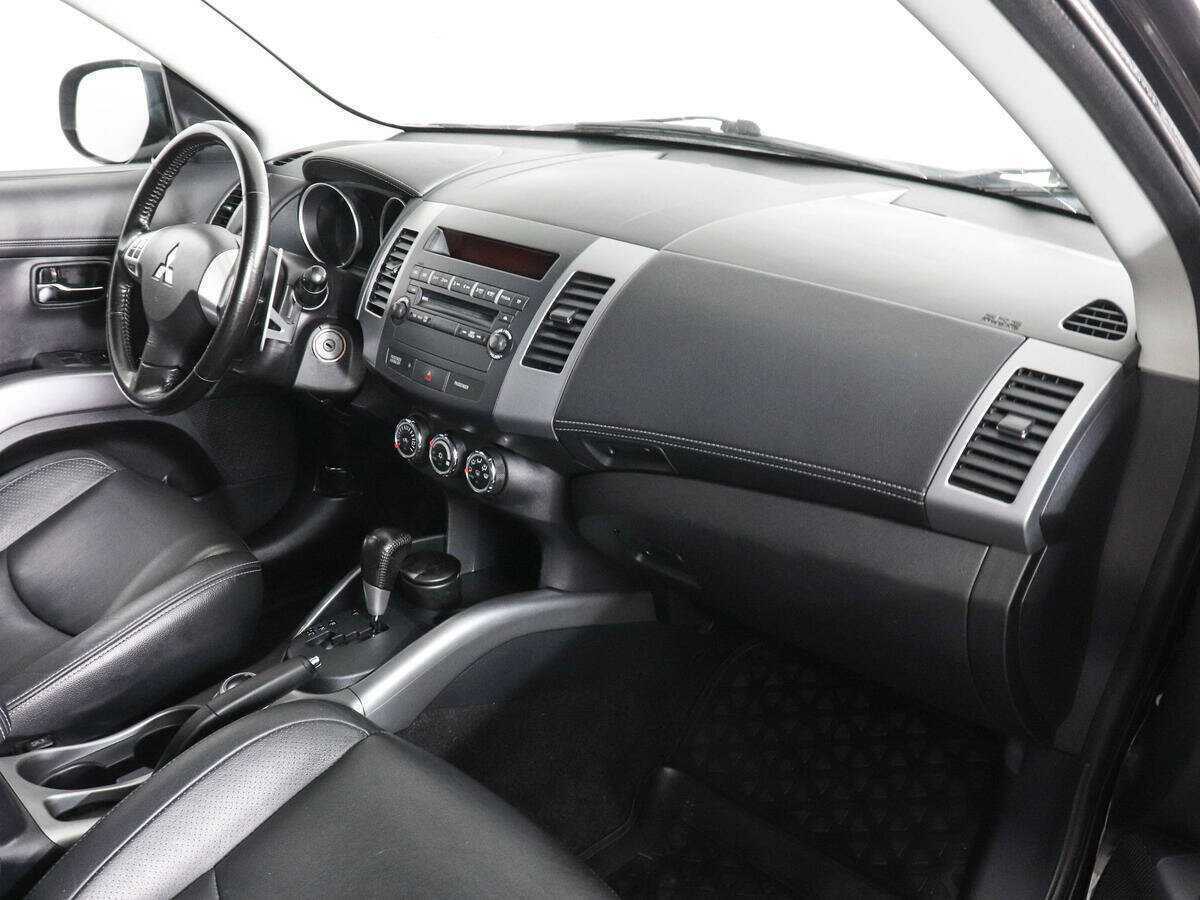 Mitsubishi Outlander с пробегом — 2011 год. Фото: #5
