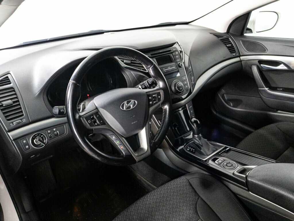 Hyundai i40 с пробегом — 2015 год. Фото: #10