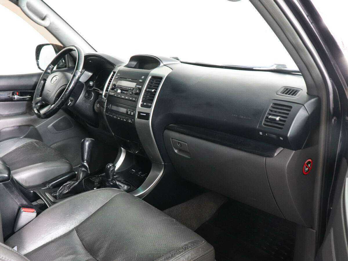 Toyota Land Cruiser Prado с пробегом — 2008 год. Фото: #5