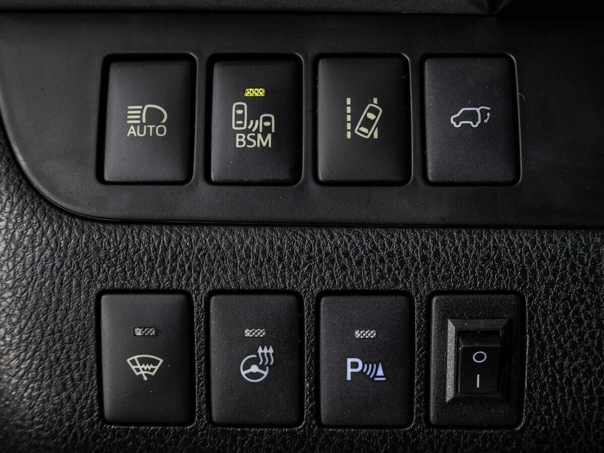 Toyota Highlander с пробегом — 2013 год. Фото: #20