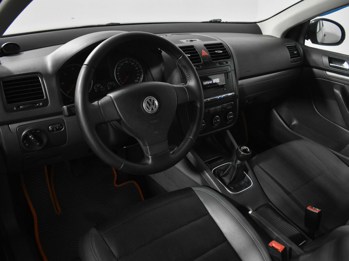 Volkswagen Jetta с пробегом — 2008 год. Фото: #7