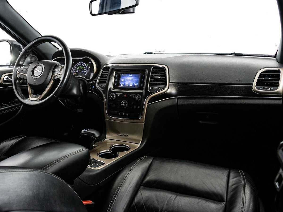 Jeep Grand Cherokee с пробегом — 2013 год. Фото: #6