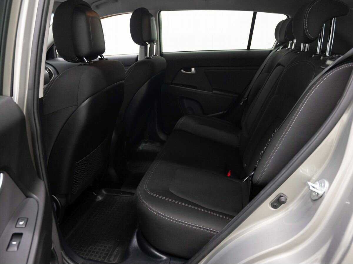 Kia Sportage с пробегом — 2014 год. Фото: #8